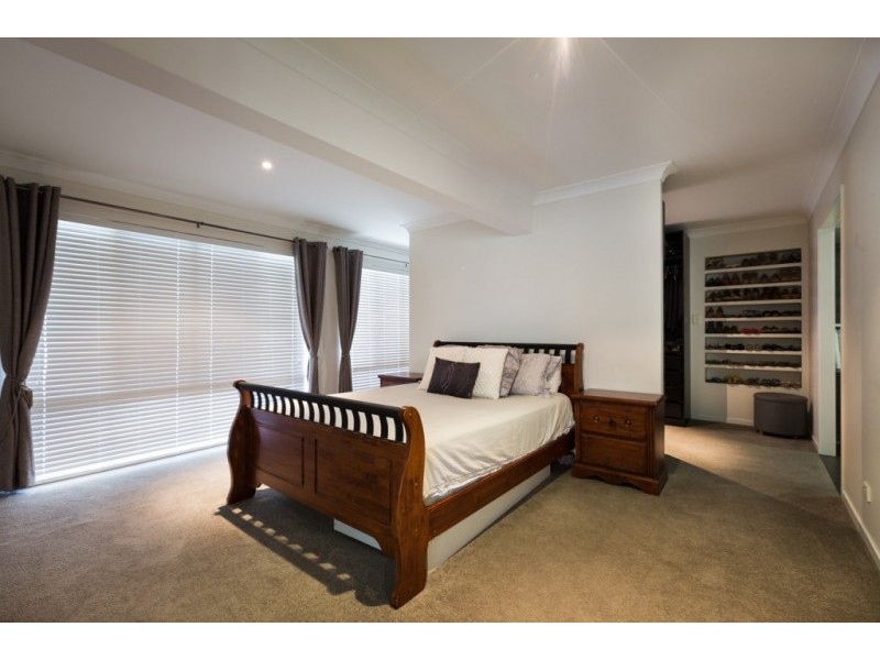 3 Lance Drive, Flinders View QLD 4305