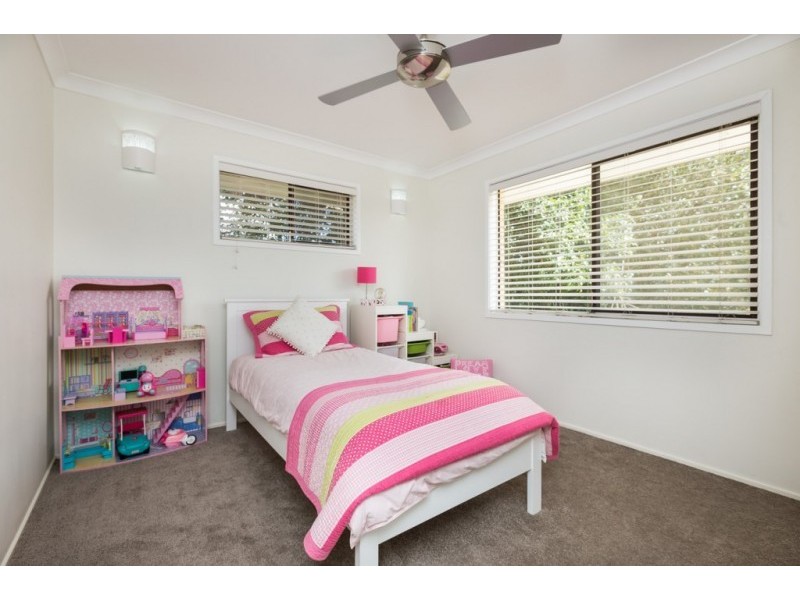 3 Lance Drive, Flinders View QLD 4305