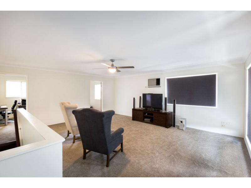 3 Lance Drive, Flinders View QLD 4305
