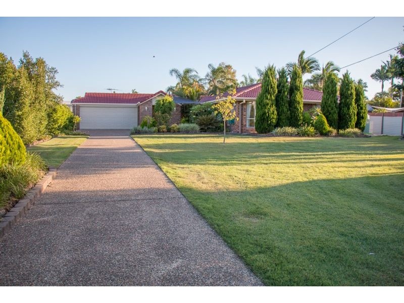 7 Equestrian Drive, Yamanto QLD 4305