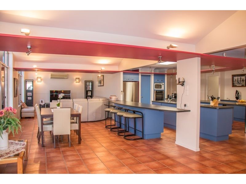 7 Equestrian Drive, Yamanto QLD 4305