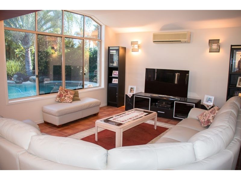 7 Equestrian Drive, Yamanto QLD 4305