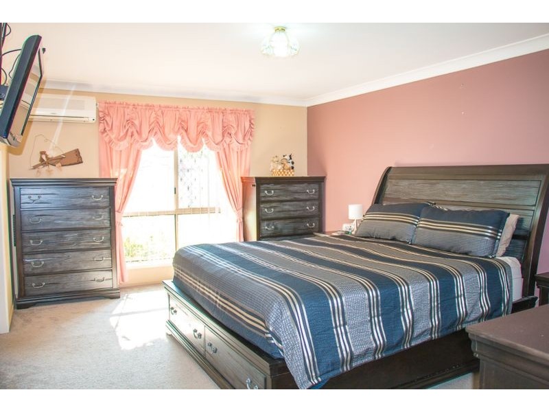 7 Equestrian Drive, Yamanto QLD 4305