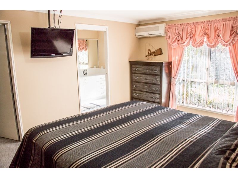 7 Equestrian Drive, Yamanto QLD 4305