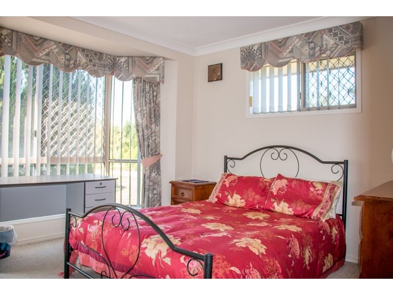 7 Equestrian Drive, Yamanto QLD 4305