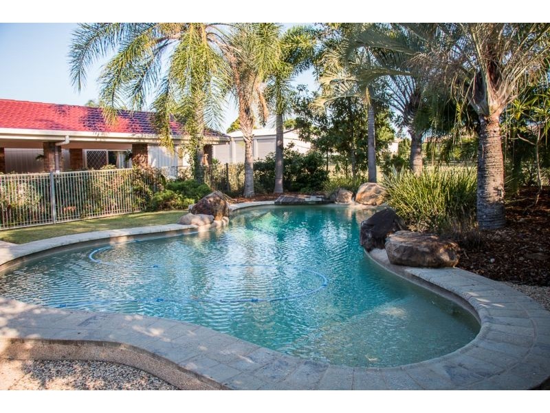 7 Equestrian Drive, Yamanto QLD 4305