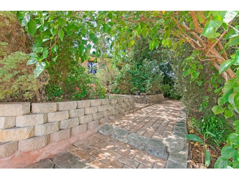 52 Sandalwood Drive, Yamanto QLD 4305