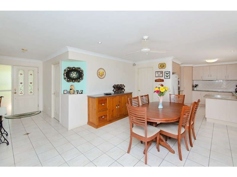 52 Sandalwood Drive, Yamanto QLD 4305