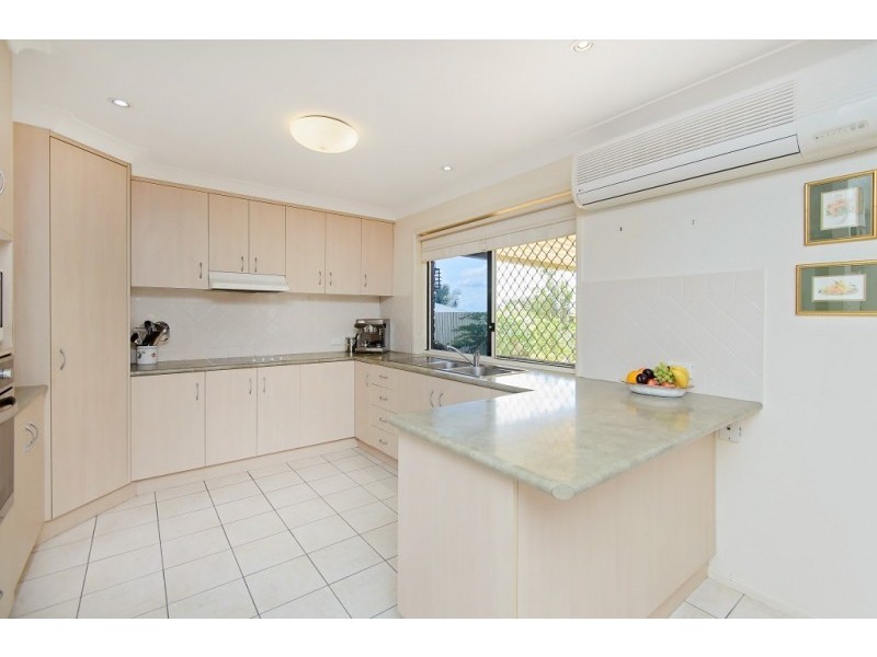 52 Sandalwood Drive, Yamanto QLD 4305