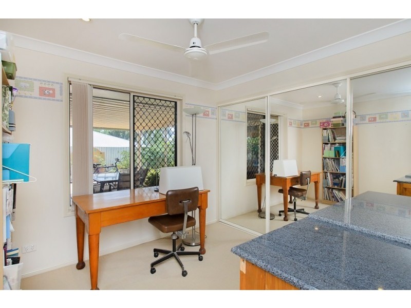 52 Sandalwood Drive, Yamanto QLD 4305