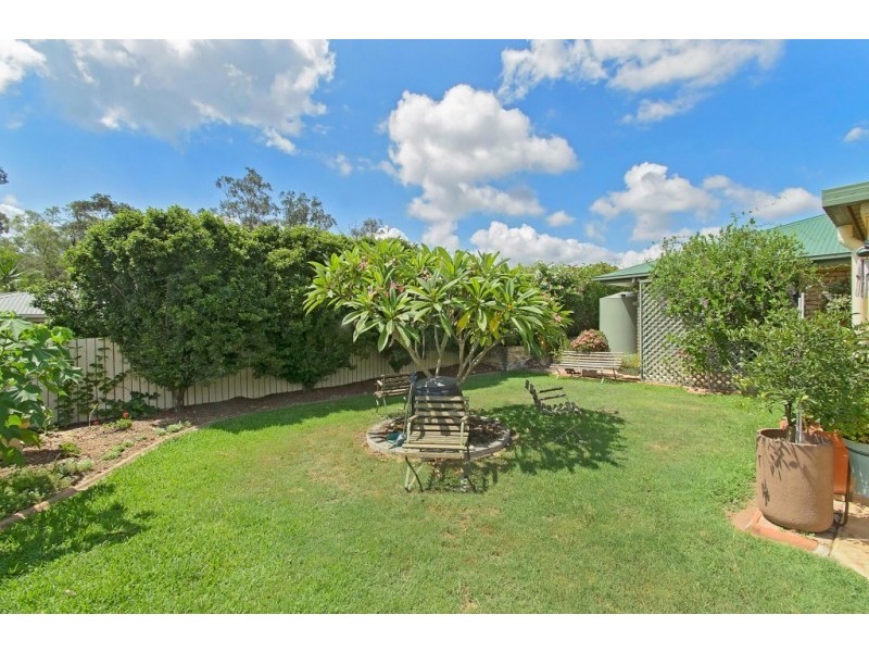 52 Sandalwood Drive, Yamanto QLD 4305