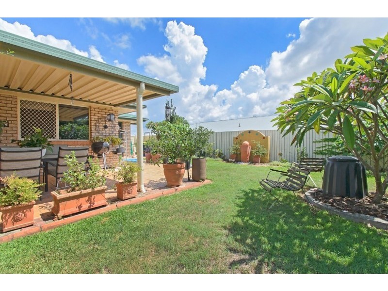 52 Sandalwood Drive, Yamanto QLD 4305