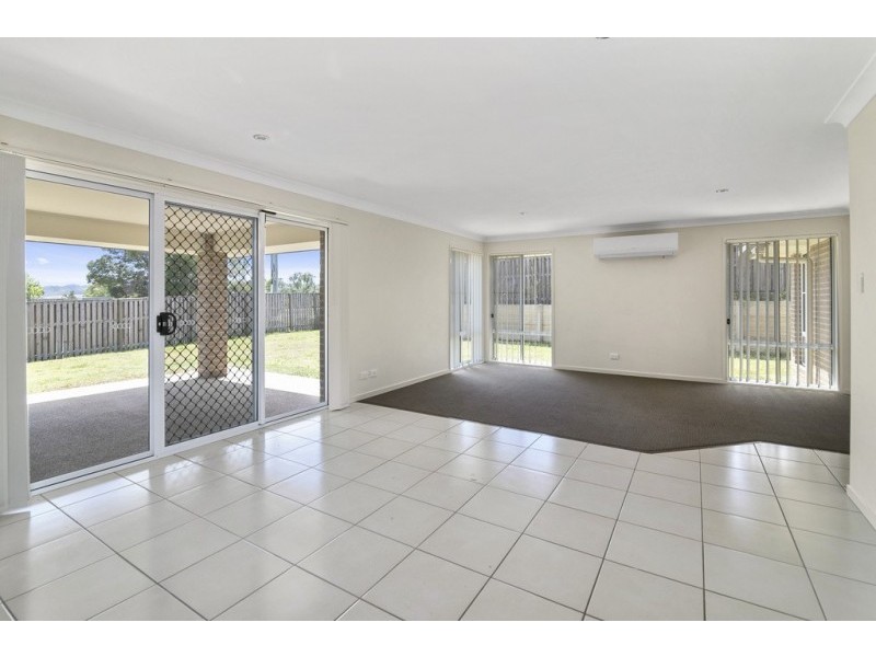 1 Emeraldwood Street, Fernvale QLD 4306