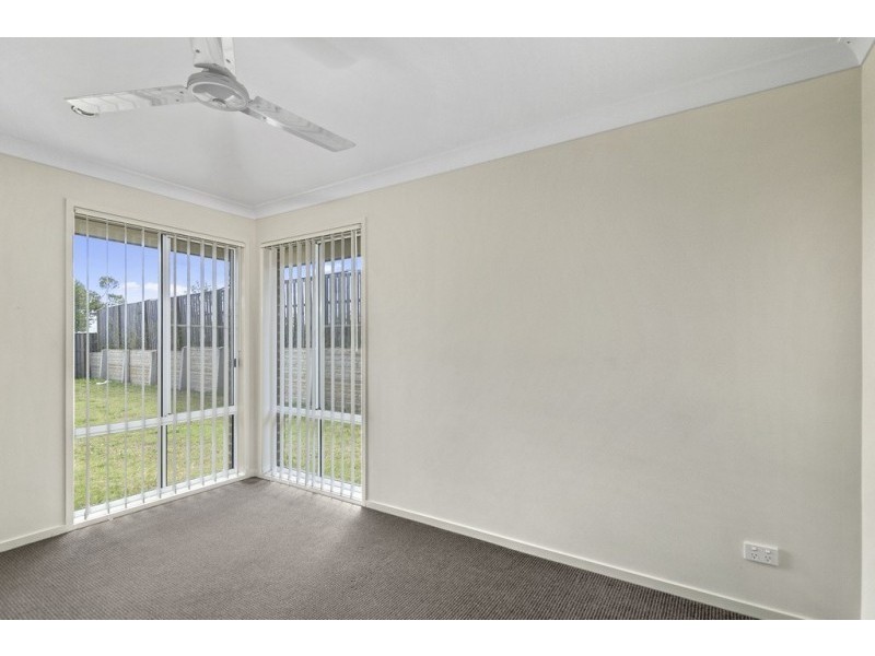 1 Emeraldwood Street, Fernvale QLD 4306