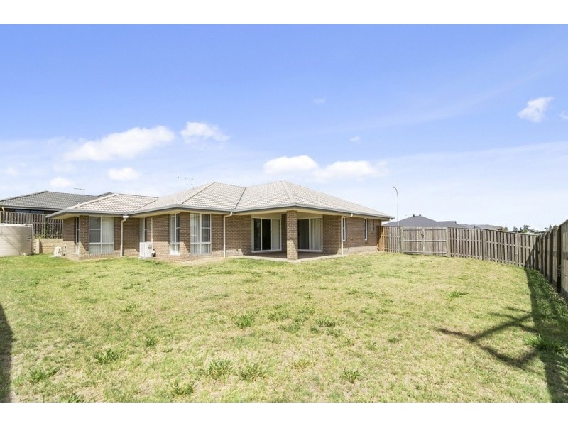 1 Emeraldwood Street, Fernvale QLD 4306