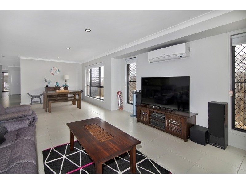 20 Currawong Street, Deebing Heights QLD 4306