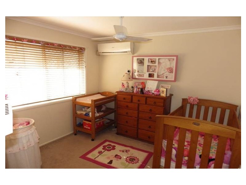 19 Bangalow Crescent, Raceview QLD 4305