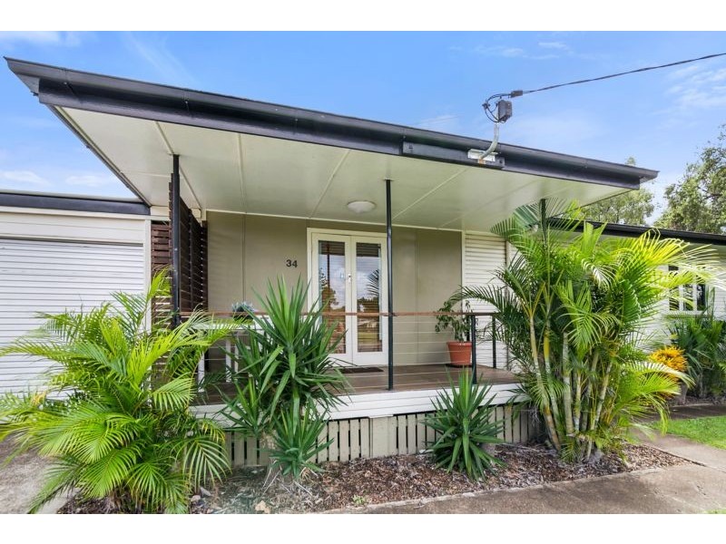 34 Robertson Raod, Eastern Heights QLD 4305