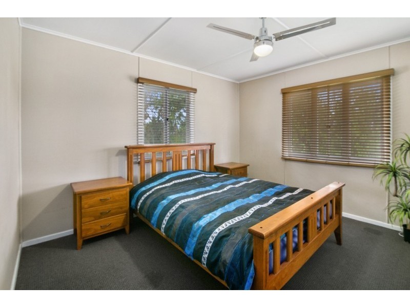 34 Robertson Raod, Eastern Heights QLD 4305