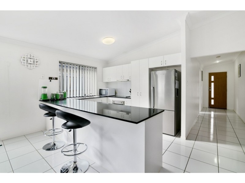 6 Windermere Street, Raceview QLD 4305