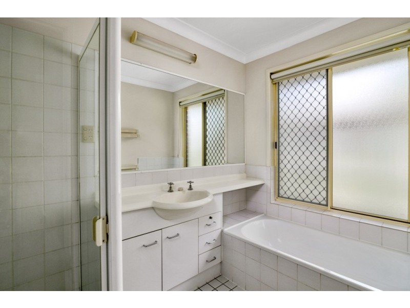 30 Kentia Circuit, Flinders View QLD 4305