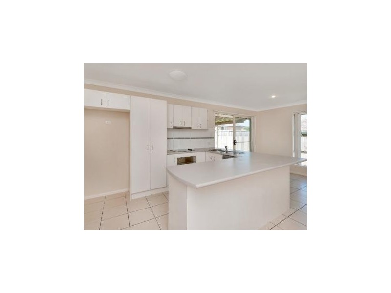 44 Brittany Crescent, Raceview QLD 4305