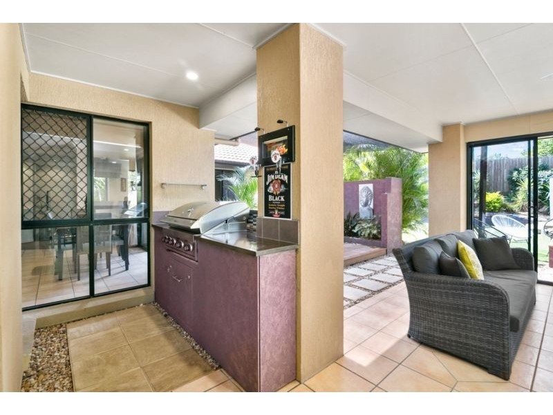 4 Jacana Crescent, Flinders View QLD 4305
