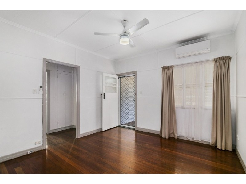 18 Marcel Street, East Ipswich QLD 4305