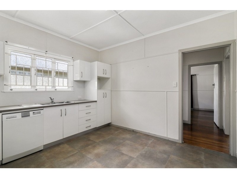 18 Marcel Street, East Ipswich QLD 4305