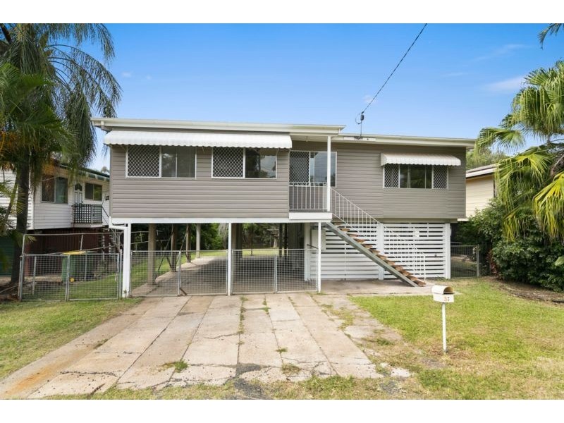 33 Boundary Street, Moores Pocket QLD 4305