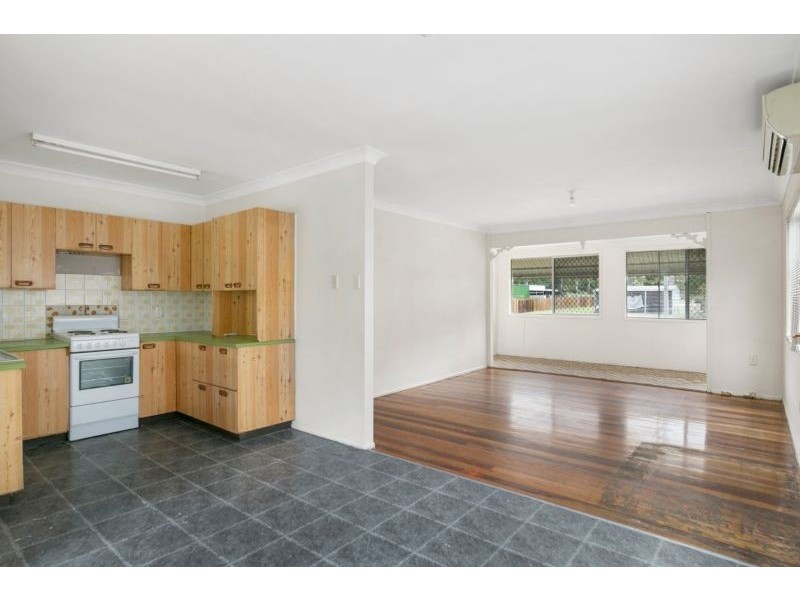 33 Boundary Street, Moores Pocket QLD 4305