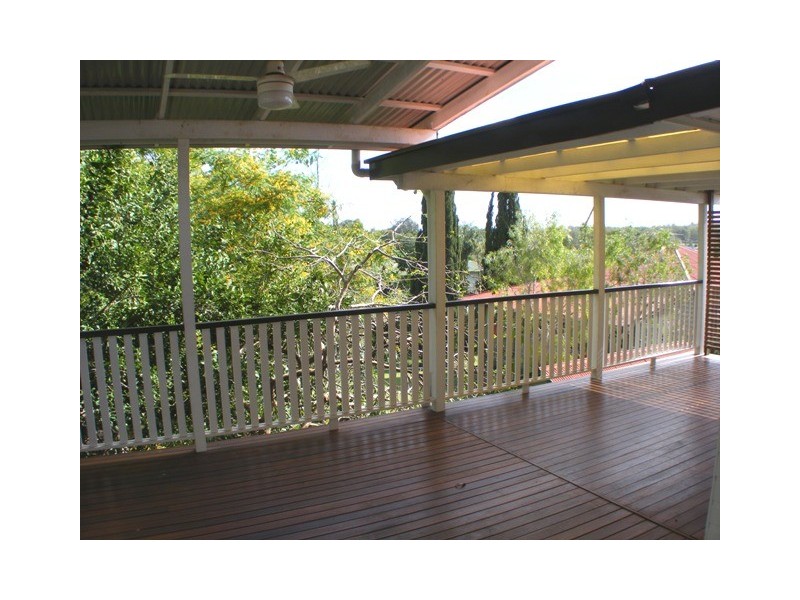 60 Hawthorne Street, Sadliers Crossing QLD 4305