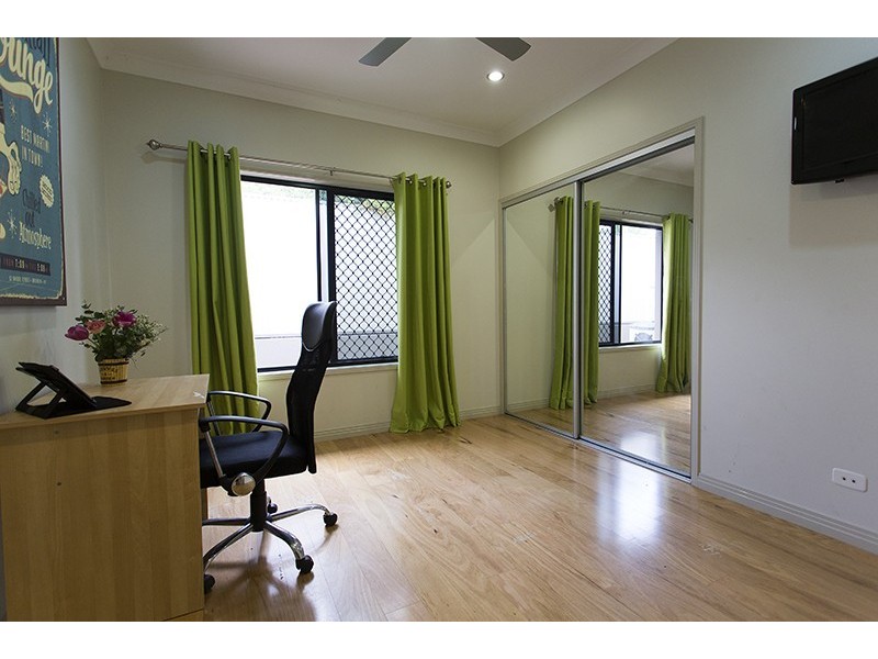 21 Kelso Close, Yamanto QLD 4305