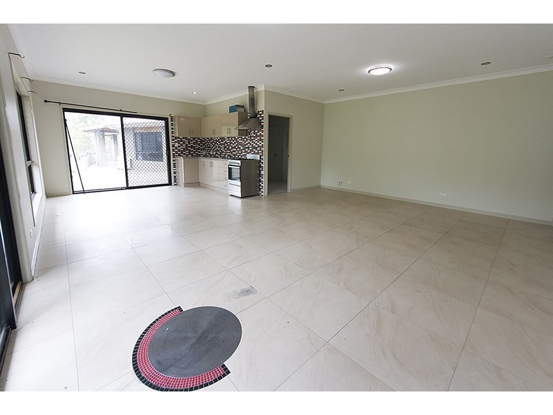 21 Kelso Close, Yamanto QLD 4305