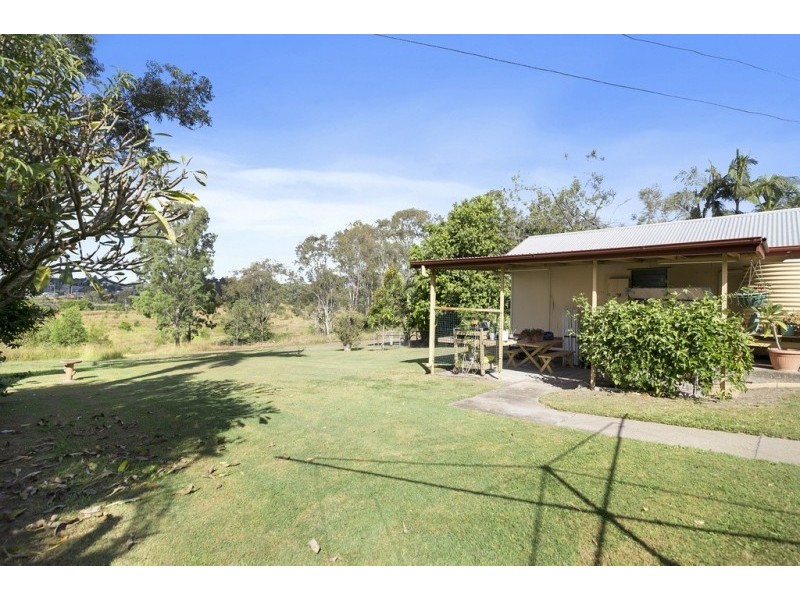 28 Duncan Street, Riverview QLD 4303