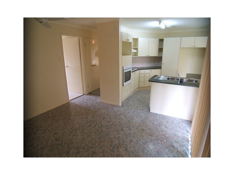 47 Reif Street, Flinders View QLD 4305