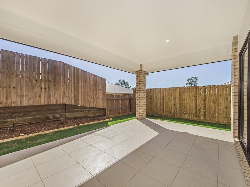5 Starling Street, Deebing Heights QLD 4306