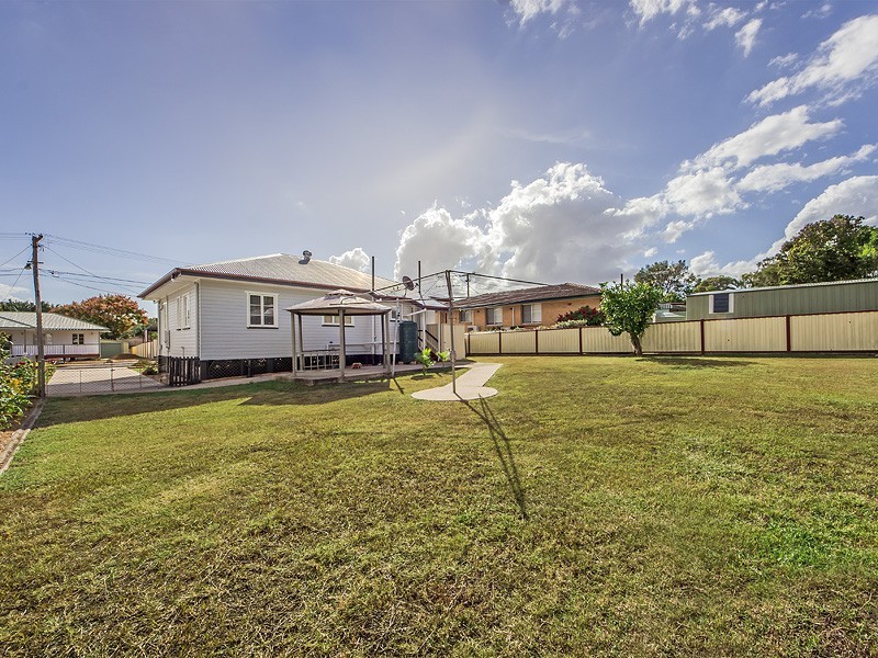 11 Vernon Street, Ipswich QLD 4305