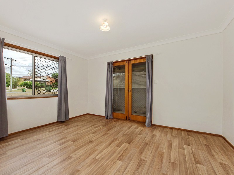 50 Melrose Drive, Flinders View QLD 4305