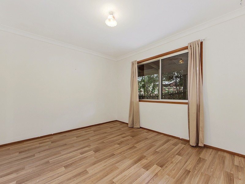 50 Melrose Drive, Flinders View QLD 4305