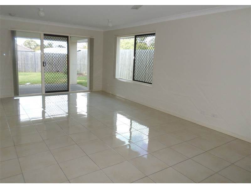 12 Kordan Boulevard, Raceview QLD 4305