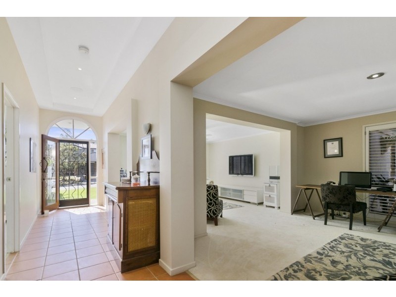 33 Jacana Crescent, Flinders View QLD 4305