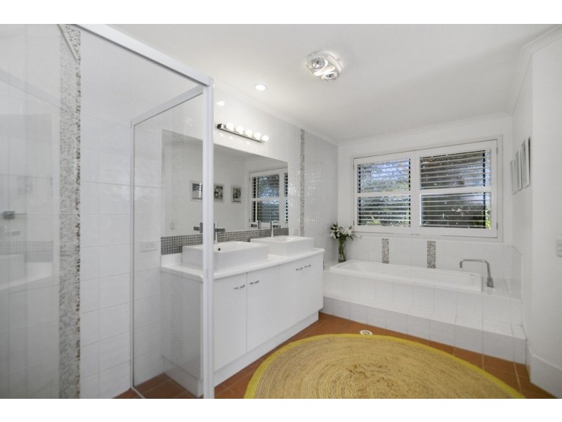 33 Jacana Crescent, Flinders View QLD 4305