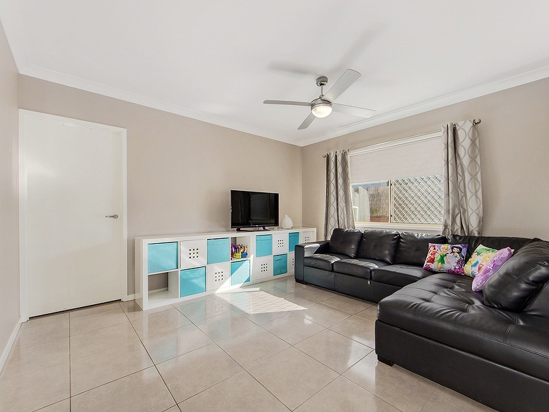 8 Brushtail Lane, Deebing Heights QLD 4306