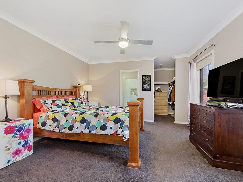 8 Brushtail Lane, Deebing Heights QLD 4306