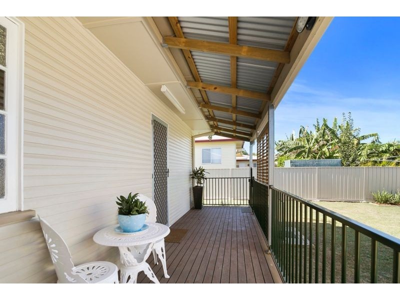 7 Shapcott Street, Eastern Heights QLD 4305