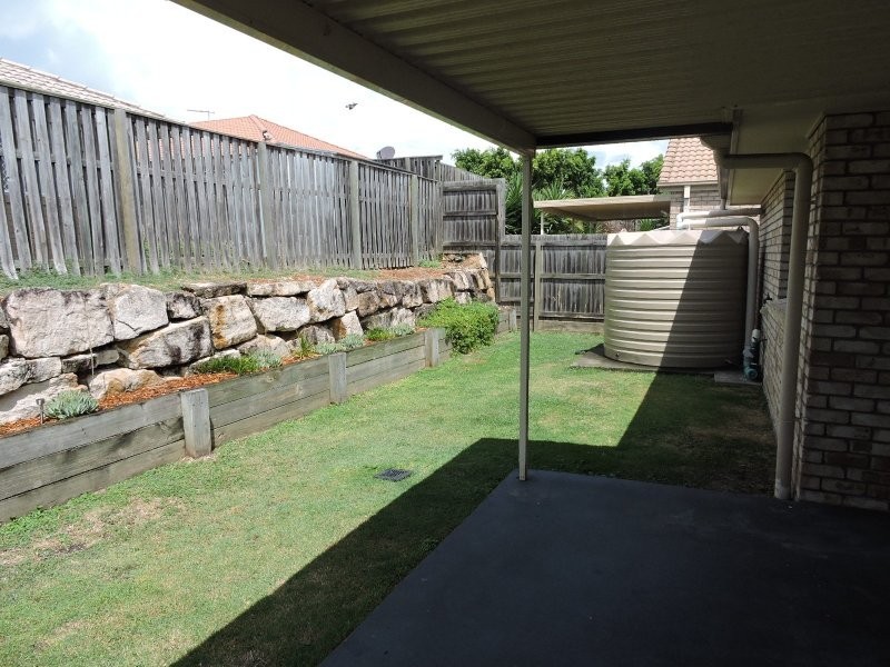 33 Dornoch Crescent, Raceview QLD 4305
