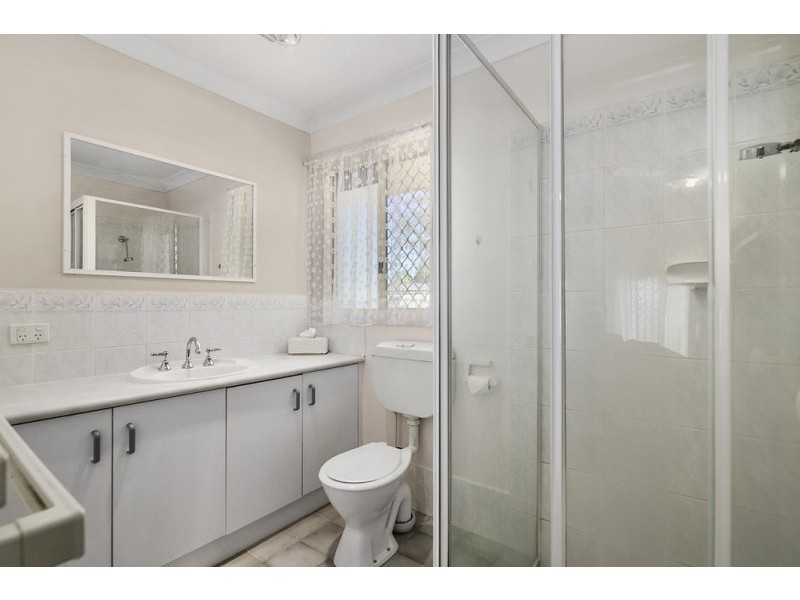 14 Helmsley Court, Yamanto QLD 4305