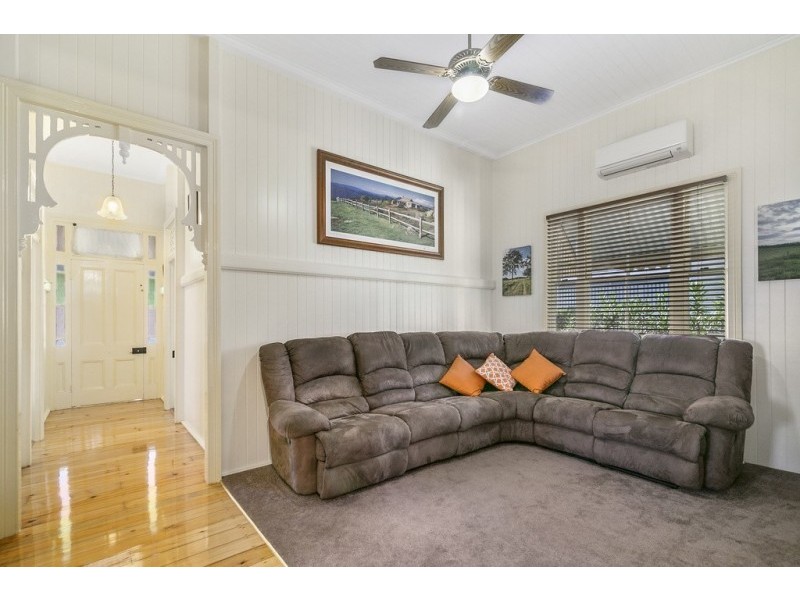 39 Salisbury Road, Ipswich QLD 4305