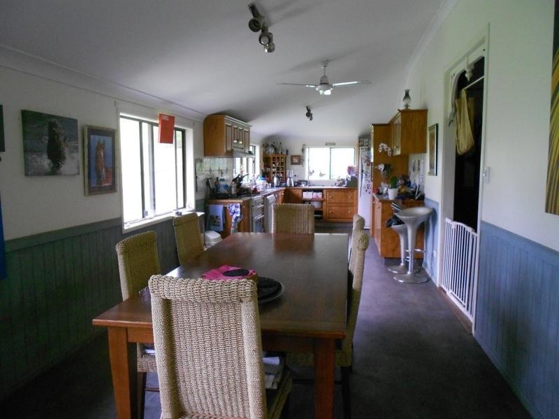 225 Mulgowie Road, Thornton QLD 4341